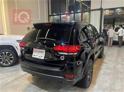 جیپ گراند شیرۆکی